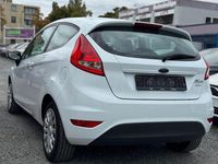 Gebraucht Ford Fiesta Trend 60 PS (44 kW) 2009 Weiß Kleinwagen