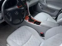 Second-hand Mercedes C200 Classic 163 CP (119 kW) 2000 Argintiu Berlinǎ