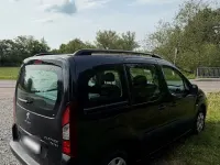 Gebraucht Peugeot Partner Tepee 119 PS (87 kW) 2016 Schwarz Van / Kleinbus