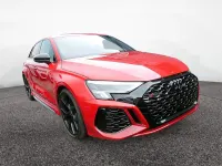 Gebraucht Audi RS3 Sportback Ambiente 400 PS (294 kW) 2023 Tangorot metallic Kleinwagen