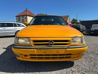 Gebraucht Opel Astra 75 PS (55 kW) 1997 Gelb Abholung