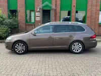 Gebraucht VW Golf VI Style 105 PS (77 kW) 2011 Braun Kombi