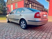 Gebraucht Skoda Octavia 101 PS (74 kW) 2005 Braun Limousine