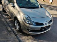 Gebraucht Renault Clio II 116 PS (85 kW) 2006 Gold Kleinwagen