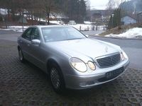 Gebraucht Mercedes E270 Elegance 177 PS (130 kW) 2002 Silber Limousine