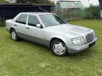 Gebraucht Mercedes E200 136 PS (100 kW) 1995 Silber Limousine