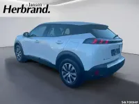 Gebraucht Peugeot e-2008 Active 100 kW (136 PS) 2021 Lack weiss perlglänzend/typ au SUV