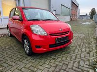 Gebraucht Daihatsu Sirion 91 PS (66 kW) 2008 Rot Kleinwagen