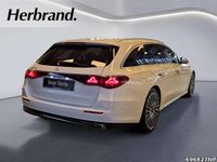 Gebraucht Mercedes E300 Exclusive 313 PS (230 kW) 2025 Manufaktur lack manufaktur opa Kombi