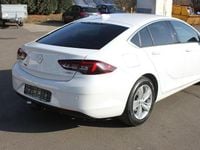 Gebraucht Opel Insignia Dynamic 165 PS (121 kW) 2018 Weiß Limousine