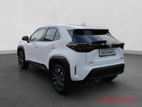 Gebraucht Toyota Yaris Hybrid Team 116 PS (85 kW) 2022 Weiss Kleinwagen