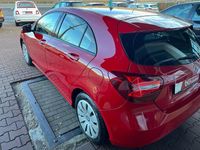 Gebraucht Mercedes A200 156 PS (114 kW) 2015 Rot Limousine