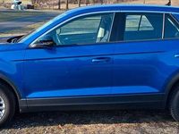 Second-hand VW T-Roc 116 CP (85 kW) 2018 Albastru SUV