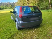 Gebraucht Ford Fiesta 69 PS (50 kW) 2005 Grau Kleinwagen