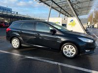 Gebraucht Ford Focus 120 PS (88 kW) 2018 Schwarz Kombi