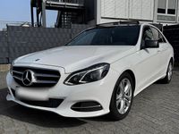 Gebraucht Mercedes E250 204 PS (150 kW) 2014 Silber Limousine