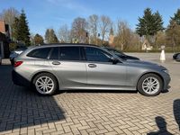 Gebraucht BMW 320 190 PS (139 kW) 2023 Grau Kombi