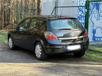 Gebraucht Opel Astra 105 PS (77 kW) 2005 Schwarz Limousine