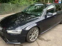 Gebraucht Audi A4 Ambiente 211 PS (155 kW) 2012 Blau Kombi