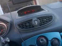 Gebraucht Renault Clio II 75 PS (55 kW) 2008 Grau Kleinwagen