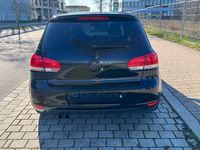 Gebraucht VW Golf VI Style 122 PS (89 kW) 2011 Schwarz Kleinwagen