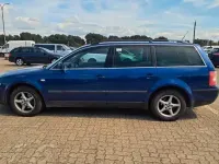 Gebraucht VW Passat 131 PS (96 kW) 2002 Blau Kombi