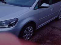 Gebraucht VW Touran Comfortline 140 PS (102 kW) 2013 Silber Van / Kleinbus