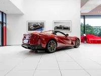 Gebraucht Ferrari 812 799 PS (587 kW) 2021 Rot Cabrio