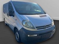 Gebraucht Opel Vivaro 82 PS (60 kW) 2004 Silber Van / Kleinbus