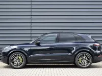 Gebraucht Porsche Cayenne Sport 462 PS (339 kW) 2018 Blau SUV