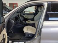 Gebraucht BMW iX3 Impressive 210 kW (286 PS) 2023 Kaschmirsilber metallic SUV