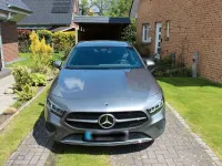 Gebraucht Mercedes A180 Progressive 136 PS (100 kW) 2023 Grau Limousine