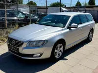 Gebraucht Volvo V70 Standard 150 PS (110 kW) 2016 Silber Kombi