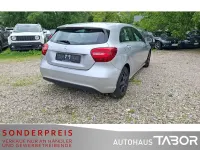 Gebraucht Mercedes A180 Style 109 PS (80 kW) 2016 Polarsilber Limousine