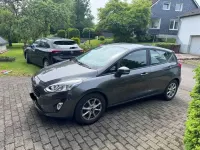 Gebraucht Ford Fiesta Cool & Connect 86 PS (63 kW) 2017 Grau Kleinwagen