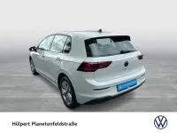Gebraucht VW Golf VIII Life 116 PS (85 kW) 2025 Pure white Limousine