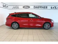 Gebraucht Ford Focus ST-Line X 155 PS (114 kW) 2023 Rot Kombi