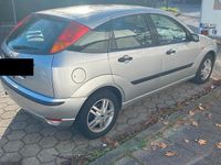 Gebraucht Ford Focus 101 PS (74 kW) 2003 Silber Limousine