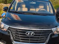 Gebraucht Hyundai H-1 170 PS (125 kW) 2019 Schwarz Van / Kleinbus