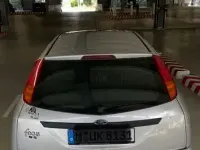 Gebraucht Ford Focus 75 PS (55 kW) 2000 Silber Limousine