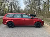 Używany Ford Focus 101 KM (74 kW) 2008 Pomarańczowy Sedan/Limuzyna