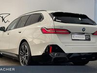 Gebraucht BMW i5 Comfort Edition 250 kW (340 PS) 2024 Alpinweiß uni Kombi