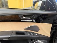 Gebraucht Audi A8 Ambiente 351 PS (258 kW) 2010 Havannaschwarz metallic Limousine