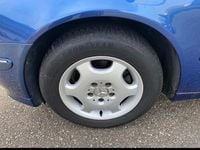 Gebraucht Mercedes C200 163 PS (119 kW) 2005 Blau Limousine