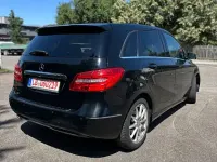 Gebraucht Mercedes B180 122 PS (89 kW) 2011 Schwarz Kleinwagen