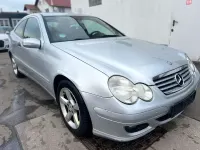 Gebraucht Mercedes C220 150 PS (110 kW) 2005 Iridiumsilber  metalliclack Coupé