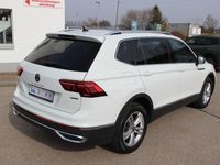 Gebraucht VW Tiguan Allspace Elegance 150 PS (110 kW) 2022 Pure white SUV