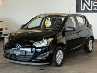 Gebraucht Hyundai i20 Edition 86 PS (63 kW) 2014 Schwarz Kleinwagen