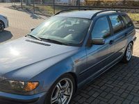 Gebraucht BMW 320 150 PS (110 kW) 2003 Blau Kombi