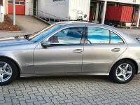 Gebraucht Mercedes E320 Avantgarde 224 PS (164 kW) 2006 Beige Limousine
